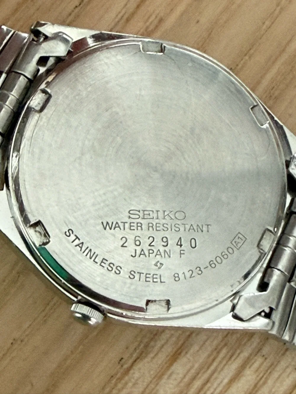 Seiko SQ Vintage Watch Stainless Bracelet Case Dial Hands Markers Day Date